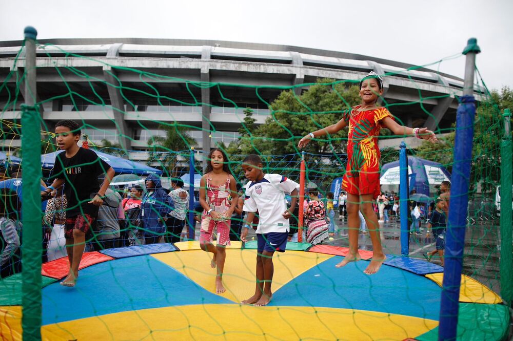 Páscoa com esporte e lazer leva centenas de famílias ao Estádio Célio de Barros