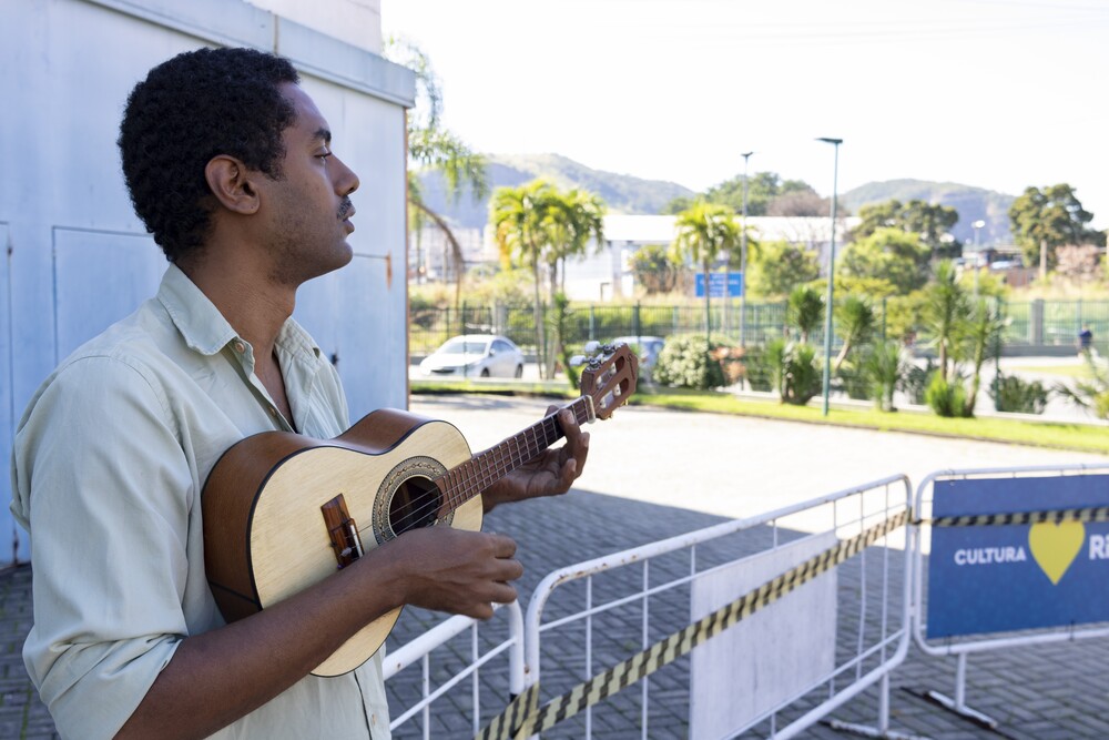 “Silas de Oliveira: Voz, Poesia e Tambor”, espetáculo inédito, faz homenagem ao grande compositor e fundador da Escola de Samba Império Serrano