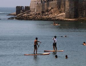 Rio tem dia de verão às vésperas da chegada de uma frente fria