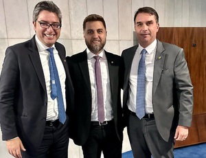 Em busca de apoio no PL, Wladimir Garotinho se reúne com Portinho e Bolsonaro 