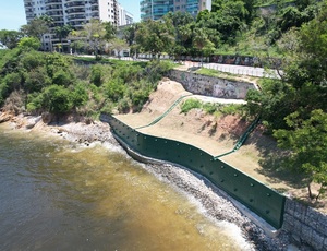 Prefeitura de Niterói conclui obra de contenção de encosta na Boa Viagem