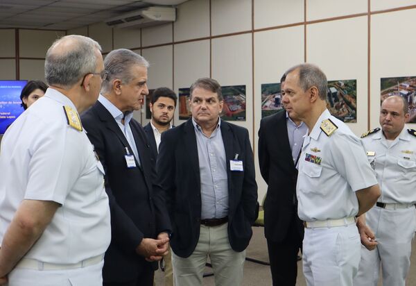 Fornecimento de urânio foi discutido durante visita de deputado ao Centro Nuclear de Aramar