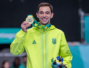 Calderano é tricampeão e Bruna Takahashi vice no tênis de mesa do Pan