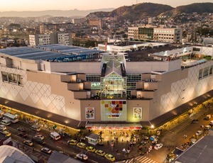 Black Friday do Madureira Shopping terá máquina com brindes, vale-compras e ingressos para feijoada da Portela e do Império Serrano