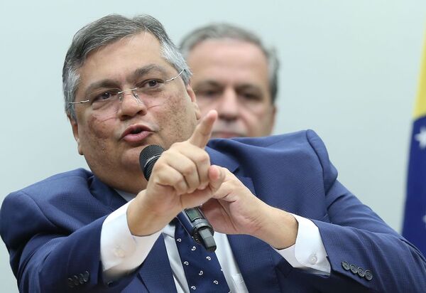 Ministros do STF elogiam indicação de Dino para Corte