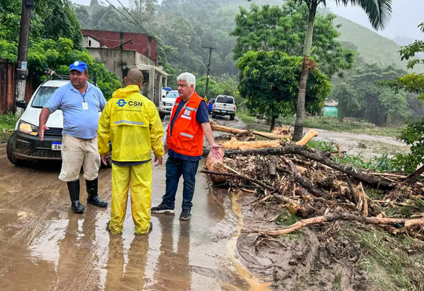 Duas pessoas morrem após forte chuva em Angra dos Reis, Prefeitura registra cerca de 300 desabrigados