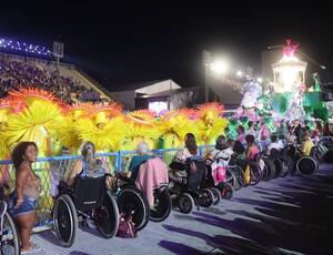 CARNAVAL INCLUSIVO – Novidade na Frisa do Setor 13 - PCD Símbolo de Acolhimento e Acessibilidade para Pessoas com Deficiência, a FRISA  do Setor 13 apresenta novidade em 2024.