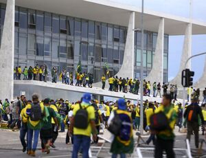 STF condena mais 29 réus pelos atos golpistas de 8/1