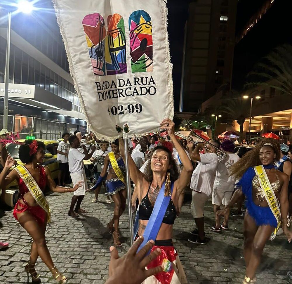 A Banda da Rua do Mercado realizou no dia, 8 de fevereiro, o desfile que marcou seus 26 anos de existência 