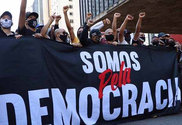 Torcidas organizadas e apoiadores de Bolsonaro convocam manifestações simultâneas na Avenida Paulista