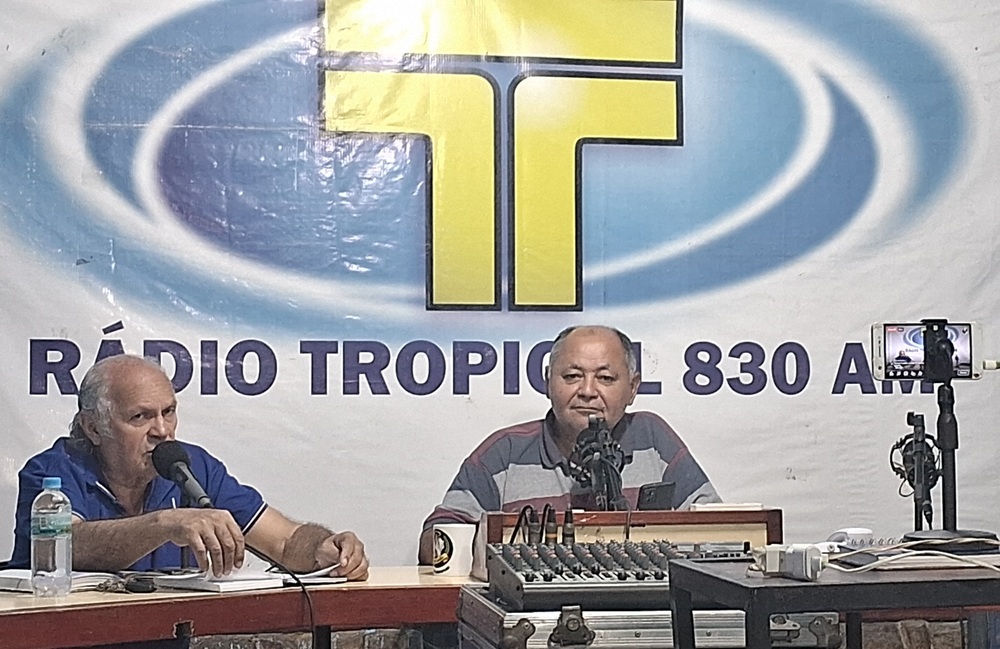 Tropical em Ação: Sua fonte de informação e entretenimento na AM 830!