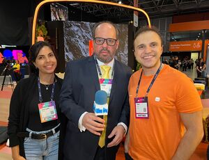 Vitor e Ana Luísa, representantes do Itaú, revelam inovações e compromisso com o futuro na Web Summit Rio