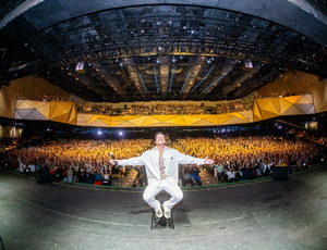 RENATO ALBANI LANÇA SEU NOVO SHOW: ZONA DE CONFORTO no QUALISTAGE, DIA 23 DE ABRIL 