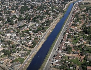 O descaso com enchentes da baixada 