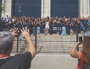 Prefeitura do Rio forma 170 pessoas segunda turma do curso de Libras