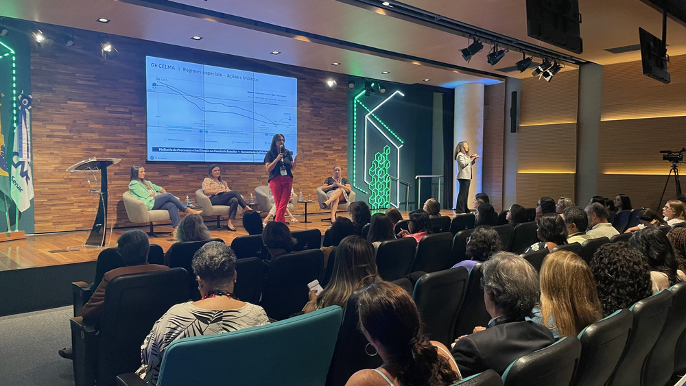 Encontro discute aumento da força de trabalho feminina no comércio exterior