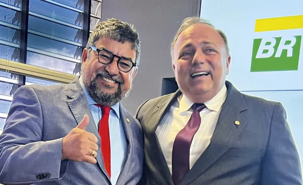 Quaquá, que já empregou seu filho na prefeitura do Rio como secretário e abriu mão da vice do PT, agora se posiciona contra Lindberg Farias