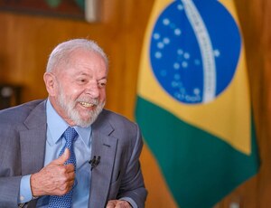 Lula: reconstruindo o Brasil e defendendo o futuro contra os 'trogloditas'