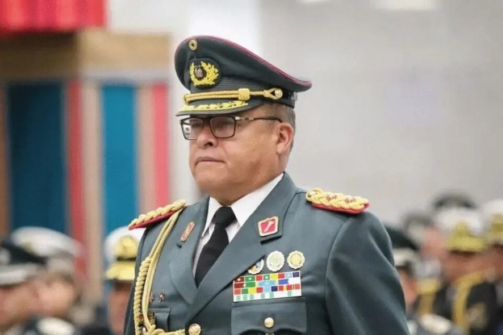 Quem é o corrupto General Zuñiga, comandante do Exército da Bolívia acusado de tramar golpe