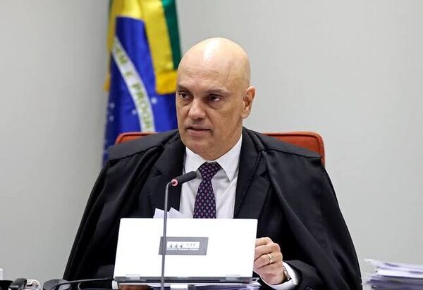 Ministro Alexandre de Moraes volta atrás e libera conteúdo censurado sobre denúncias de ex-mulher do presidente da Câmara, Arthur Lira