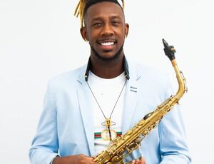 No próximo sábado(13), vai rolar o Arraiafro no Sargento de Cascadura com shows de Ito Melodia e Chacal do Sax