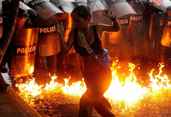 Venezuela: pelo menos 7 morrem em protestos contra reeleição de Maduro