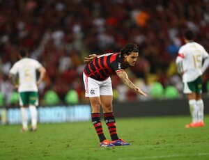 Flamengo amassa o Palmeiras e larga na frente pelas oitavas da Copa do Brasil