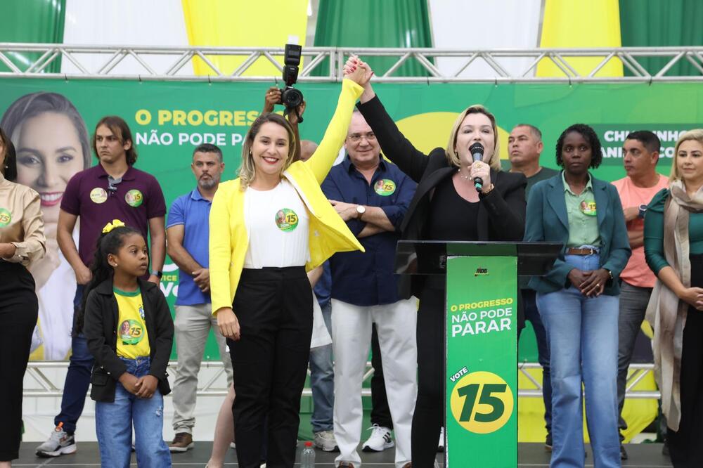 Coligação 'Meu Partido é Araruama' realiza comício virtual com Daniela de Livia e lança candidatura dos vereadores do Partido NOVO