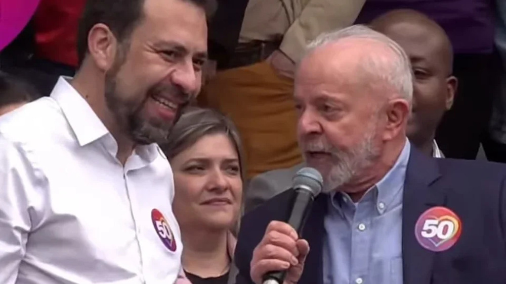 Lula faz os primeiros comícios para a campanha de Boulos em São Paulo