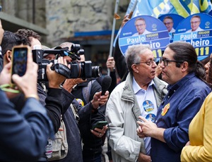 Tarcísio Motta passa manhã com empresários do ramo de informática e à tarde visita a sede da coordenação do SISREG