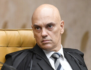 Alexandre de Moraes alerta sobre instrumentalização das redes sociais para ataques à democracia