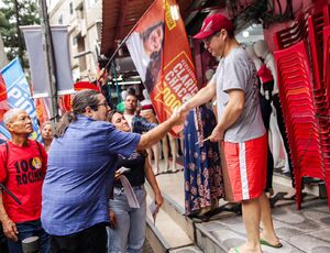 Depois de 1 dia na Rocinha, Tarcísio passa manhã em Madureira e à tarde convoca militância 