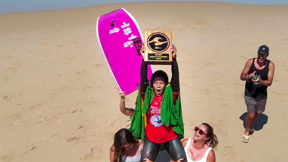 Capixaba Maíra Viana é Campeã Mundial de Bodyboarding em Sintra, Portugal