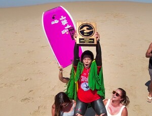 Capixaba Maíra Viana é Campeã Mundial de Bodyboarding em Sintra, Portugal