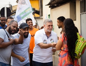 Recepção calorosa anima Armando Carneiro na reta final em Quissamã