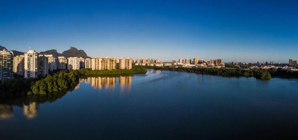 Prefeitura do Rio lança edital ambicioso de barcas na Barra sem combinar com a Iguá e especialistas questionam viabilidade sem despoluição