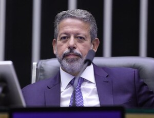 Para continuar com o orçamento secreto a bancada bolsonarista quer aprovar pacote anti STF mas Lira diz que não pautará