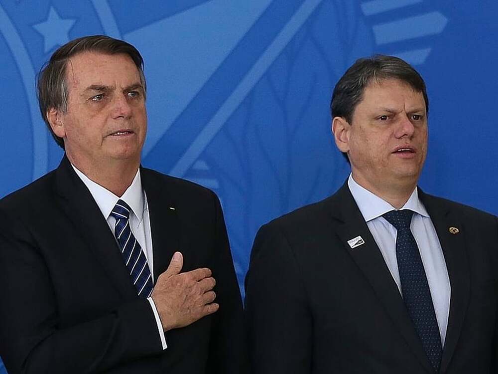 Tarcísio e Bolsonaro são iguais na arte de fabricar notícias mentirosos