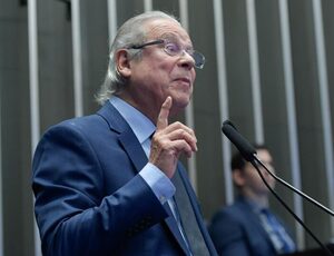 José Dirceu, recupera direitos políticos e aponta para eleições de 2026, após decisão do STF