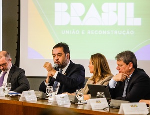 No encontro com presidente Lula, em Brasília, governador do Rio defendeu endurecimento da legislação penal para combate efetivo ao crime, entre outras medidas