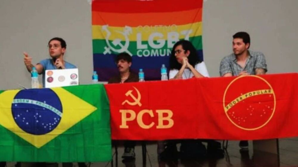 Feminista e defensora da linguagem neutra, Drag Queen é contratada por governo Lula para apresentar programa sobre a História do Brasil