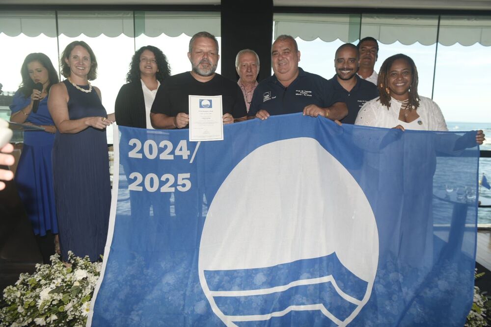 Niterói é Tetra: Praia do Sossego celebra a quarta conquista da Bandeira Azul