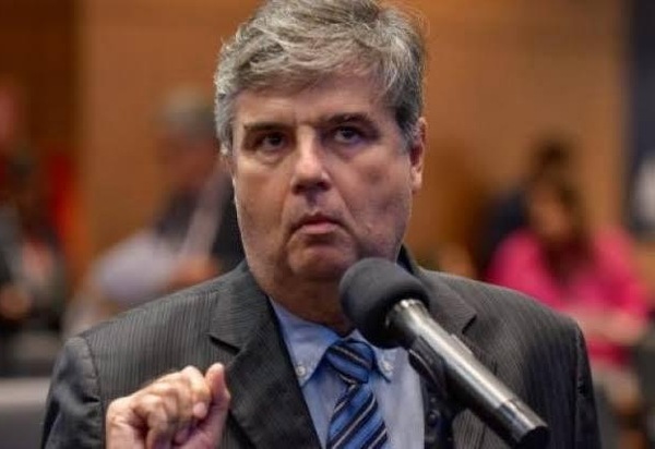 Seis anos depois, relator vota pela absolvição de André Corrêa no caso Furna da Onça