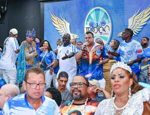 Tradição Lança Samba-Enredo e Celebra Retorno do Condor do Campinho à Sapucaí em Noite de Festa