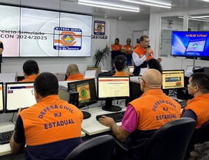 Defesa Civil Estadual e Corpo de Bombeiros RJ coordenam simulado de desocupação em comunidades vulneráveis