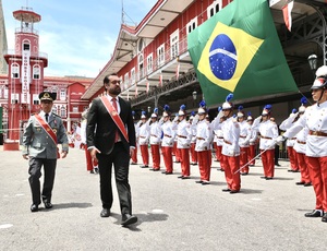 Castro amplia efetivo do Corpo de Bombeiros