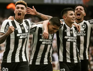 Tri! Botafogo vence o São Paulo e conquista o Brasileirão após 29 anos