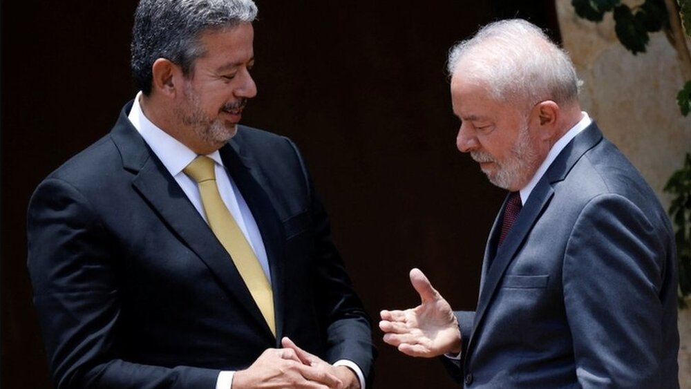 Lira quer manter Lula refém, mantendo o orçamento secreto