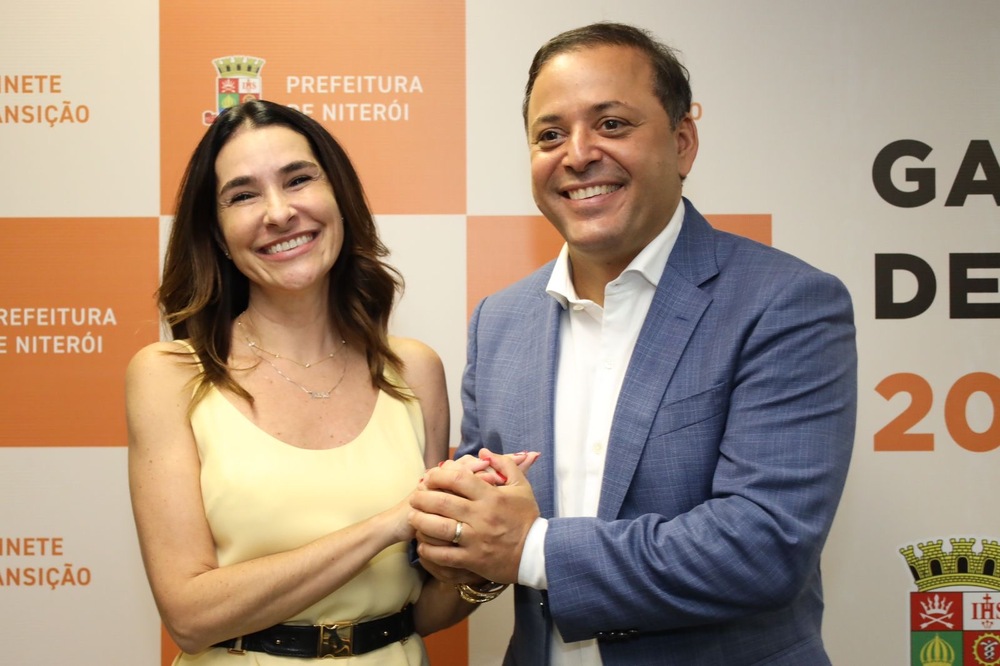 Rodrigo Neves anuncia Juliana Benício como secretária de Inovação, Ciência e Tecnologia.