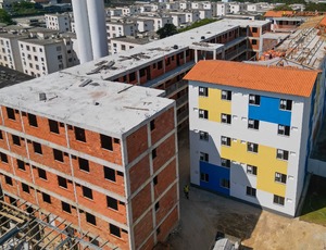 Governo do Estado fará Ceia de Natal para entrega de área de lazer em condomínio habitacional em construção no Alemão